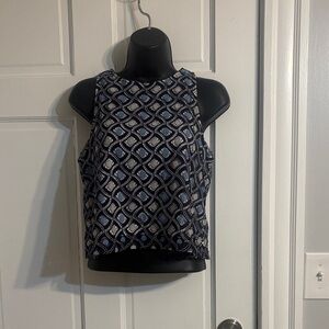 Sleeveless Navy and White Patterned Crop Top